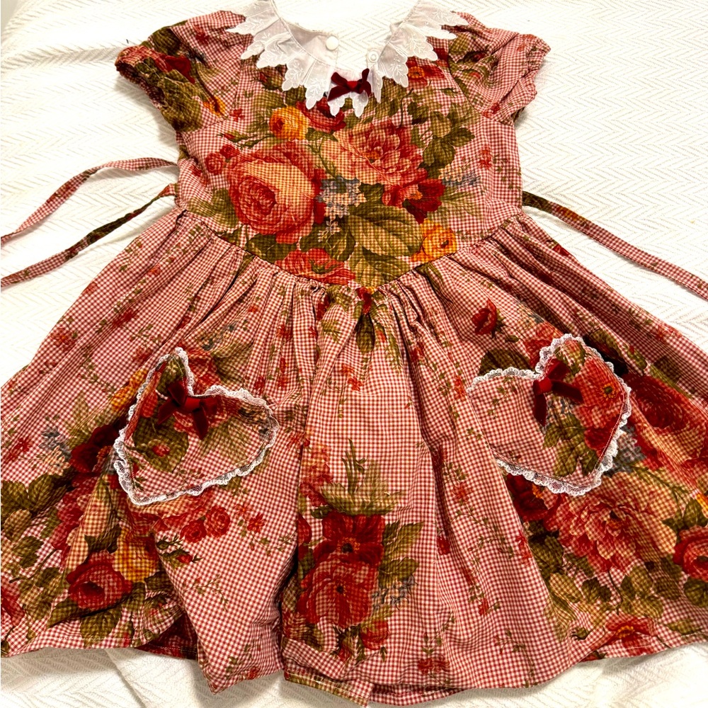 Vintage Valentines Day dress. 5T